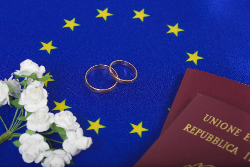 How to obtain EU citizenship after marriage