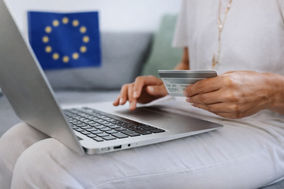 Under EU law, both EU and non-EU citizens have the right to access basic banking services.